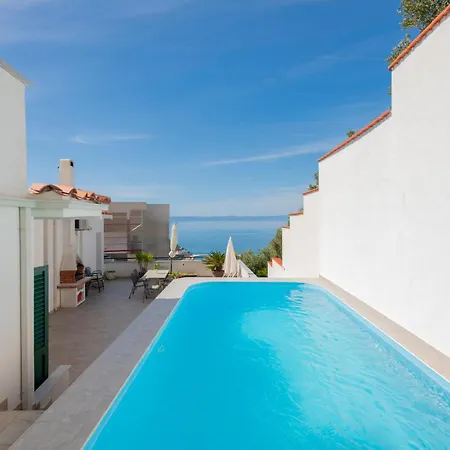 Holiday home Stunning In