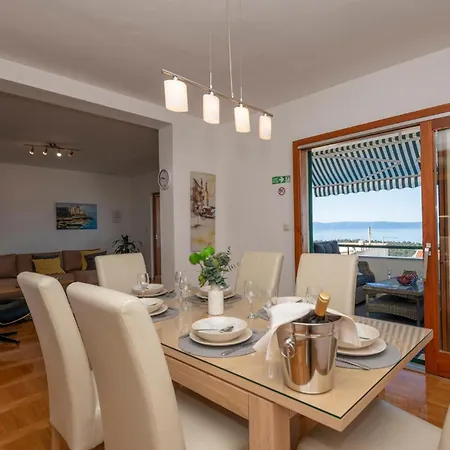 Holiday home Stunning In Makarska